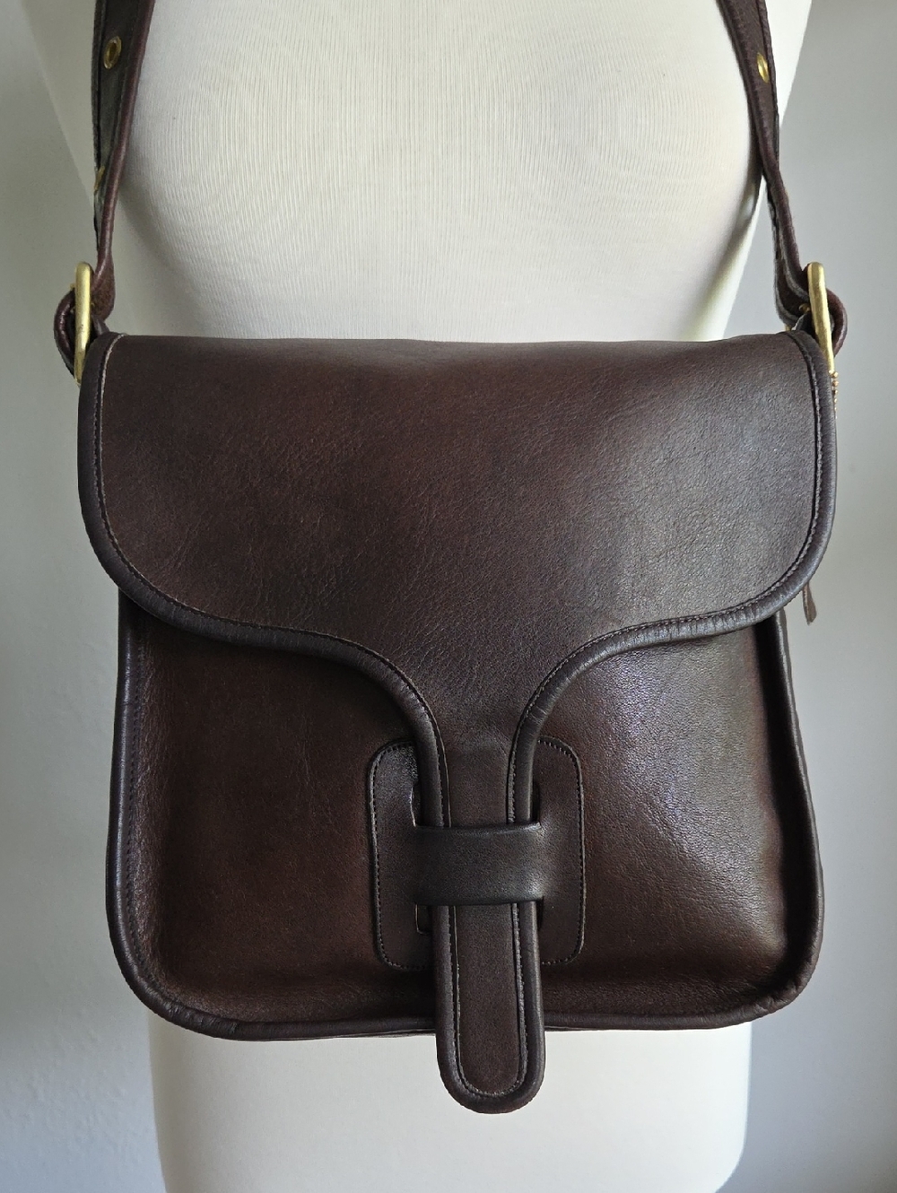 COACH 1960S/Early 1970s NYC Mocha Courier Leather Bag